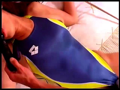 swimsuit bondage Vidéo Porno - SpankBang