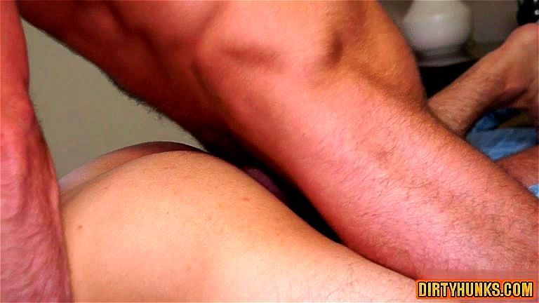 Muscle jock flip flop and cumshot