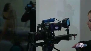 Guarda da 0:00:19