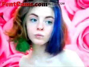 Cute Teen Masturbating On Webcam