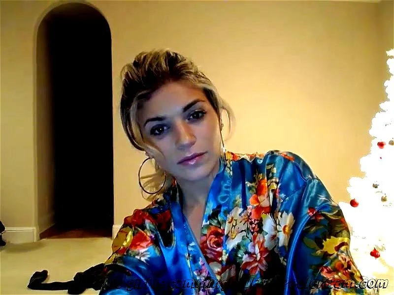 A Cute Kimono Girl... A Cute Kimono Girl...