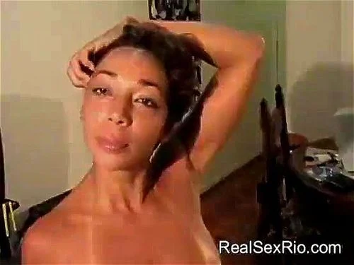 Brazilian twins ▶