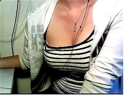 Vídeo erótico com garota de seios grandes Vídeo pornô - SpankBang