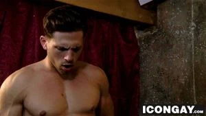 Horny otter Brendan Patrick spreads his legs for Roman Todd