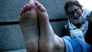 feet thumbnail