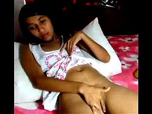 Watch solo girl showing her ass on webcam - Fuck Boobs, Sexy ...