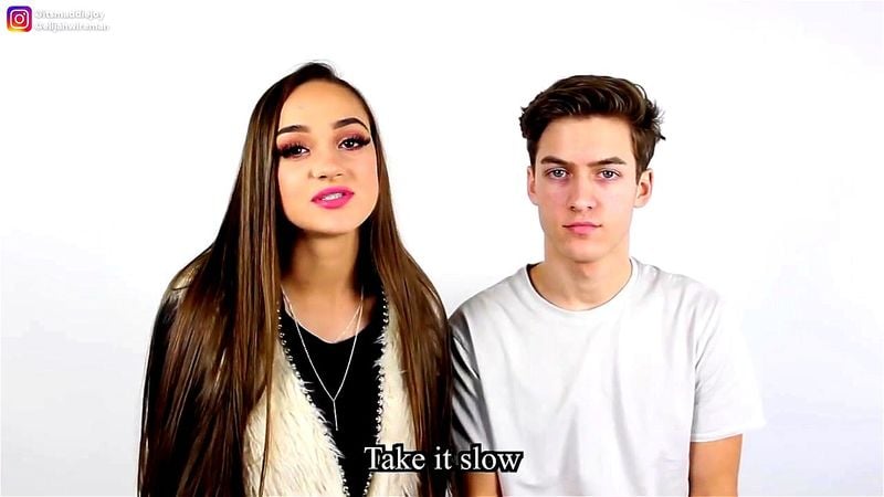 how to kiss a girl how to kiss a girl