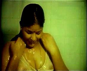 enjoying chubby mallu wife enjoying chubby mallu wife