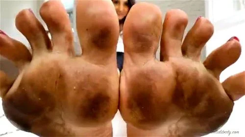 mature feet, dirty feet, amateur, fetish