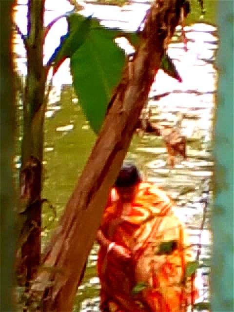 bengali+boudi+bathing