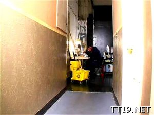 Watch from 0:00:27