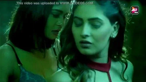 Ragini MMS - Bollywood Lesbian Scene