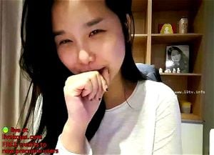 Watch Korean teen flash her sexy body - Korean, Patreon, Mongseri ...