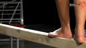 nude show thumbnail