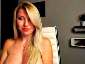 Hot blonde chat girl showed nice tits