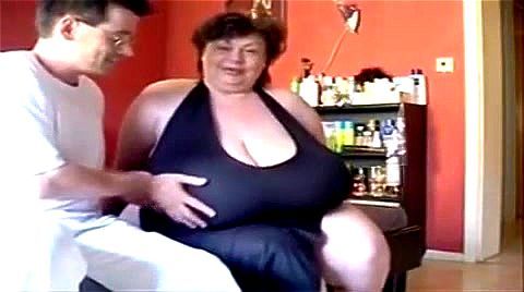 karola's giant juggs in bras: Big Tits, Brunette & Onlyfans Porn - SpankBang