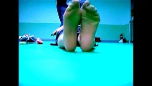 foot move foot move
