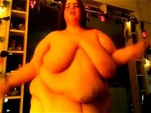 ssbbw dancing