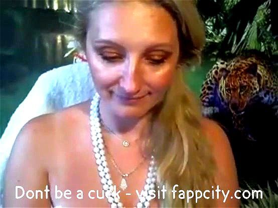 Horny amateur milf camshow Horny amateur milf camshow