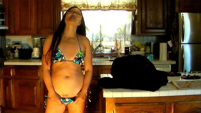 The Bikini Czar Exposes Her Pussy on Daily Motion For The First Time