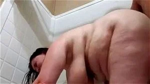 BBW shower suck and fuck (who is this??)