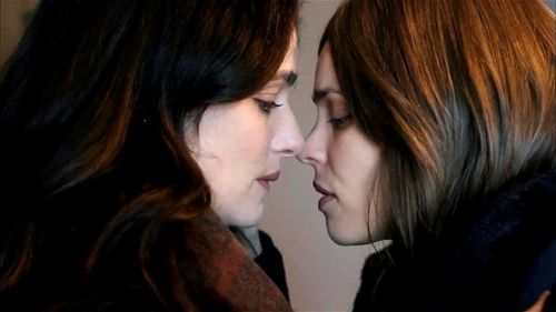 mainstream actresses lesbian scene