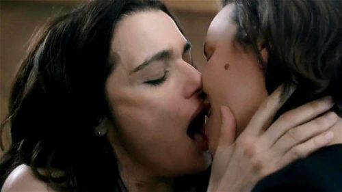 mainstream actresses lesbian scene