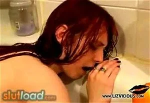 Liz vicious assfucked in her bath