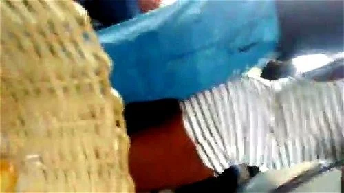 encoxando a safadinha no busão - Encoxada, Bus, Safada Porn