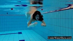 zUNDERWATER thumbnail