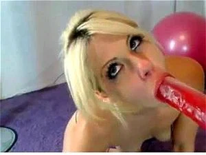 hollyhanna sucking dildo