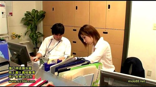 hot bra-less office ladies
