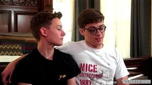 Big dick twinks spanking with facial