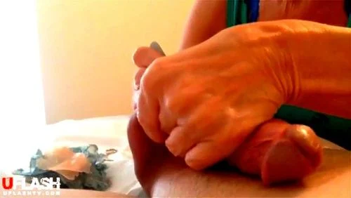 chloe's 1st brazilian wax