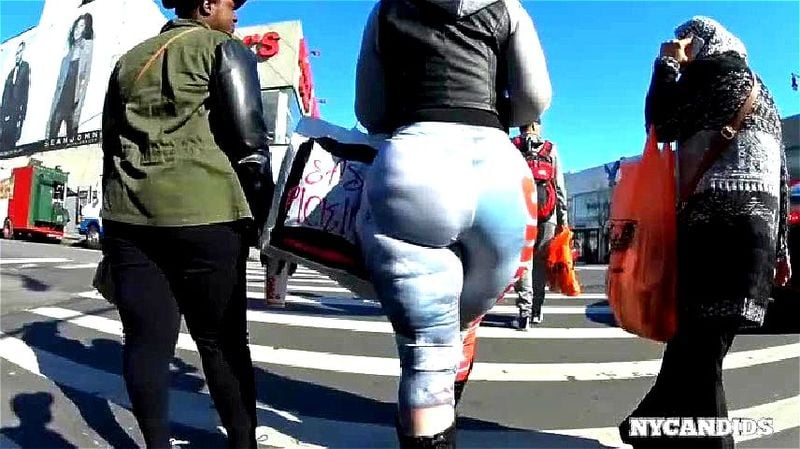 Big asses (Tik Tok)