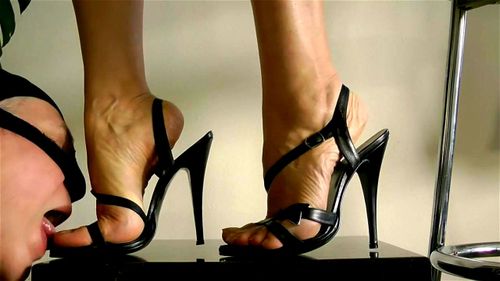 Goddess Leyla feet in High Heels - Goddess Leyla, High Heeels, Foot Worship Porn