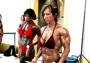 Muscle chicks thumbnail