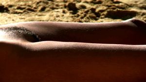 一系列Nude Ocean Yoga Thumbnail