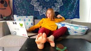 Footjob Cum thumbnail