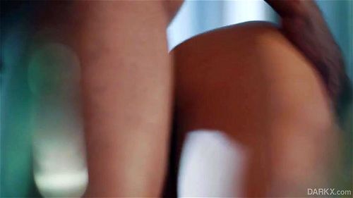 エマ、黒いペニスの愛好家 エロ動画 - SpankBang