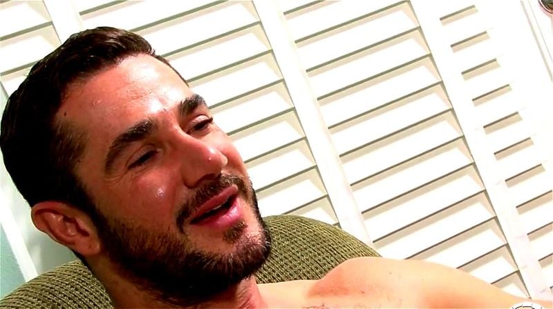 New neighbour showing his great body New neighbour showing his great body