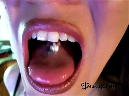 fetish, gold, giantess vore, mouth
