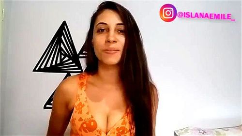 PROVOCANDO PRIMO USANDO SHORTINHO CURTO: Porn - SpankBang
