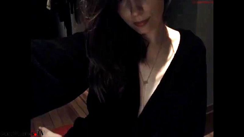 Brunette webcam show Brunette webcam show