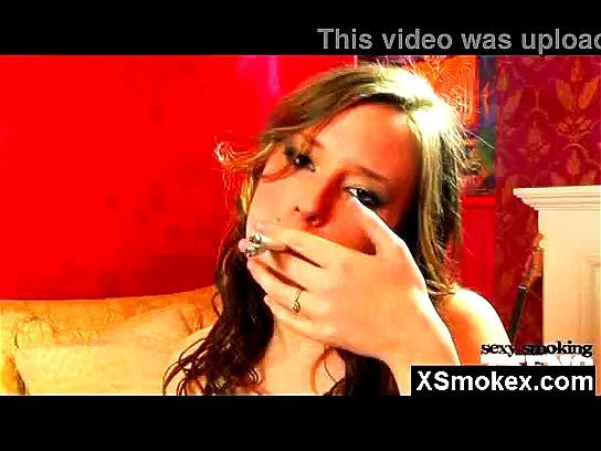 smoking fetish girl