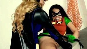 Superheroine thumbnail