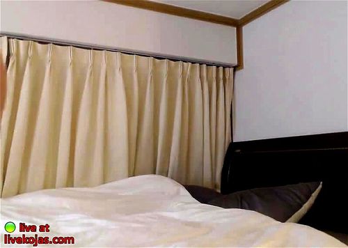 Korean BJ teen with her incredible ass