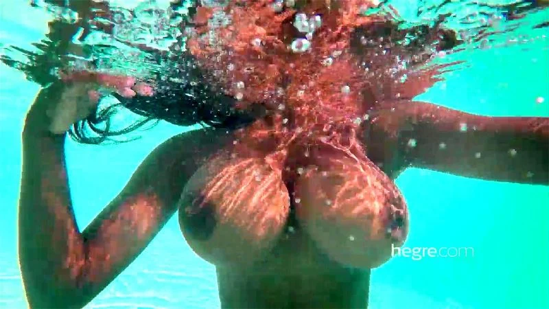 Kiky Pool Party Kiky Pool Party