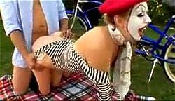 Clown thumbnail