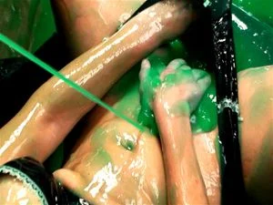 SLIMED GIRLS [HOT] thumbnail